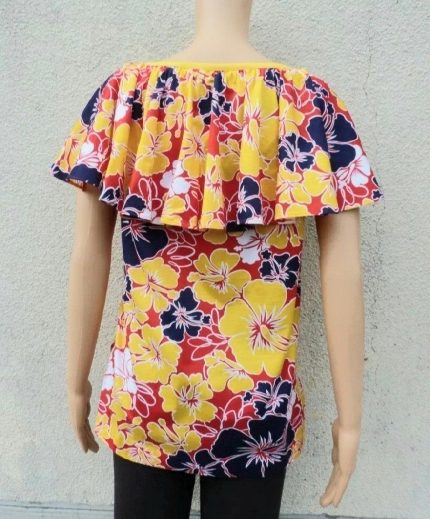 Saint Laurent Top: Top Yves Saint Laurent vintage – Usato da Chêne-Bourg venduto da chsandra34 3