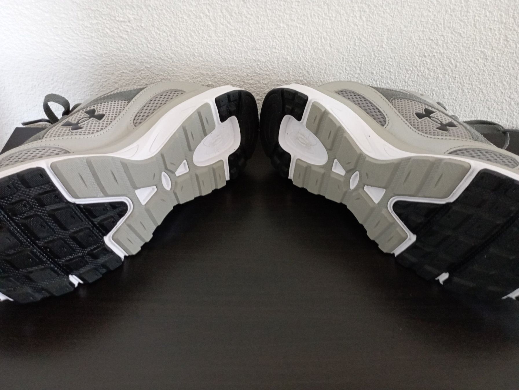 Under Armour Herrenschuhe: Under Amour UA Tech Runner – Neu (gemäss Beschreibung) aus Allschwil von pri_9lsr 5