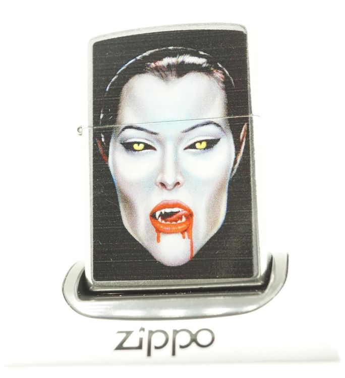 ZIPPO® VAMPIRE LADYprint2010UNGEZÜNDET Kaufen auf Ricardo