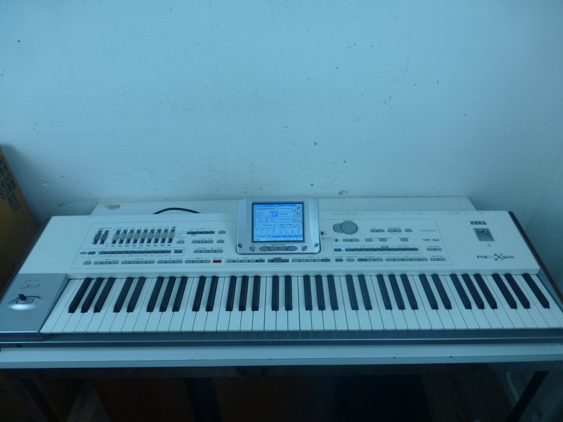 Korg Musikinstrumente: Korg PA2X Pro Keyboard mit Ständer – Gebraucht aus Fahrweid von gruenezahn 7