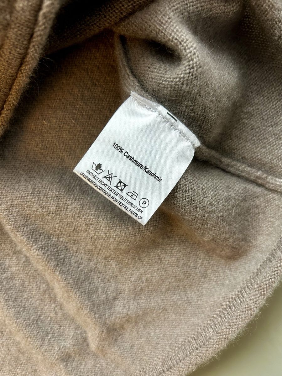 Maglioni & Felpe: Kaschmir Pullover V-Ausschnitt braun Grösse L – Usato da Zürich venduto da Leakru93 4