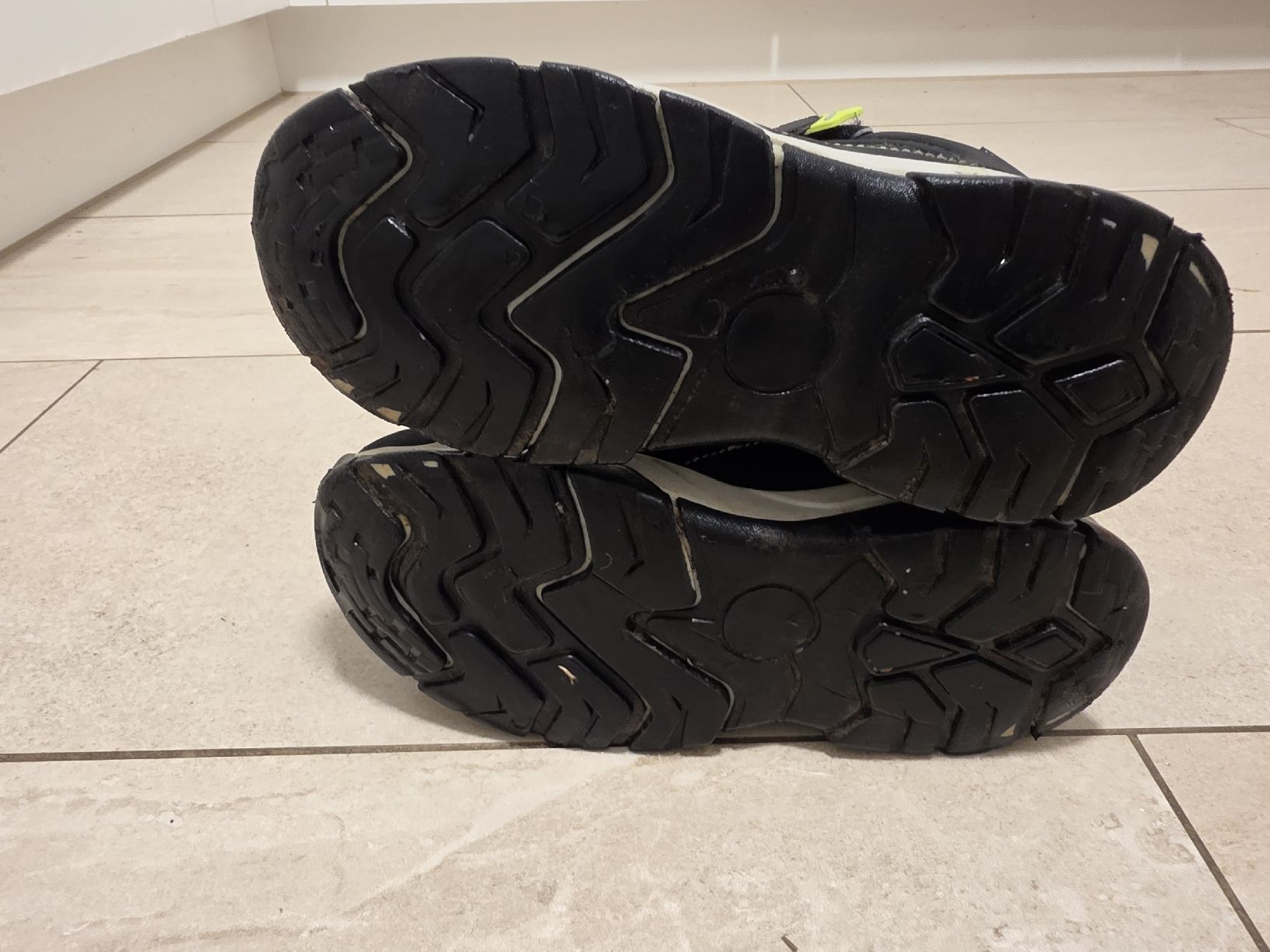 Scarpe per ragazzi: Winterschuh gr 33/34 – Usato da Rümlang venduto da Franny93 3