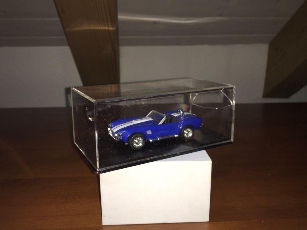 Provence Moulage Kit Monté Résine 1/43 - AC Cobra 427 Marron