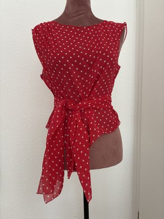Damen Bluse rot gepunktet mit Bindegürtel guter Zustand
