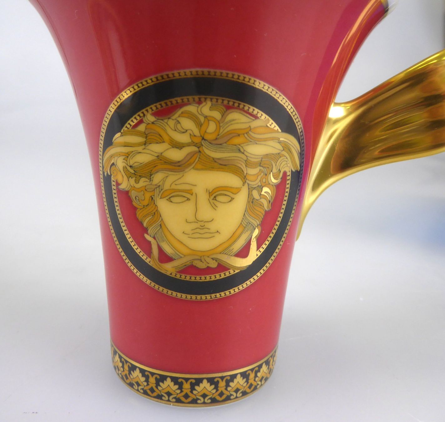 Rosenthal Tazze: ROSENTHAL Versace Kaffeetasse mit Unterteller – Usato da Volketswil venduto da brockipfannenstil 1