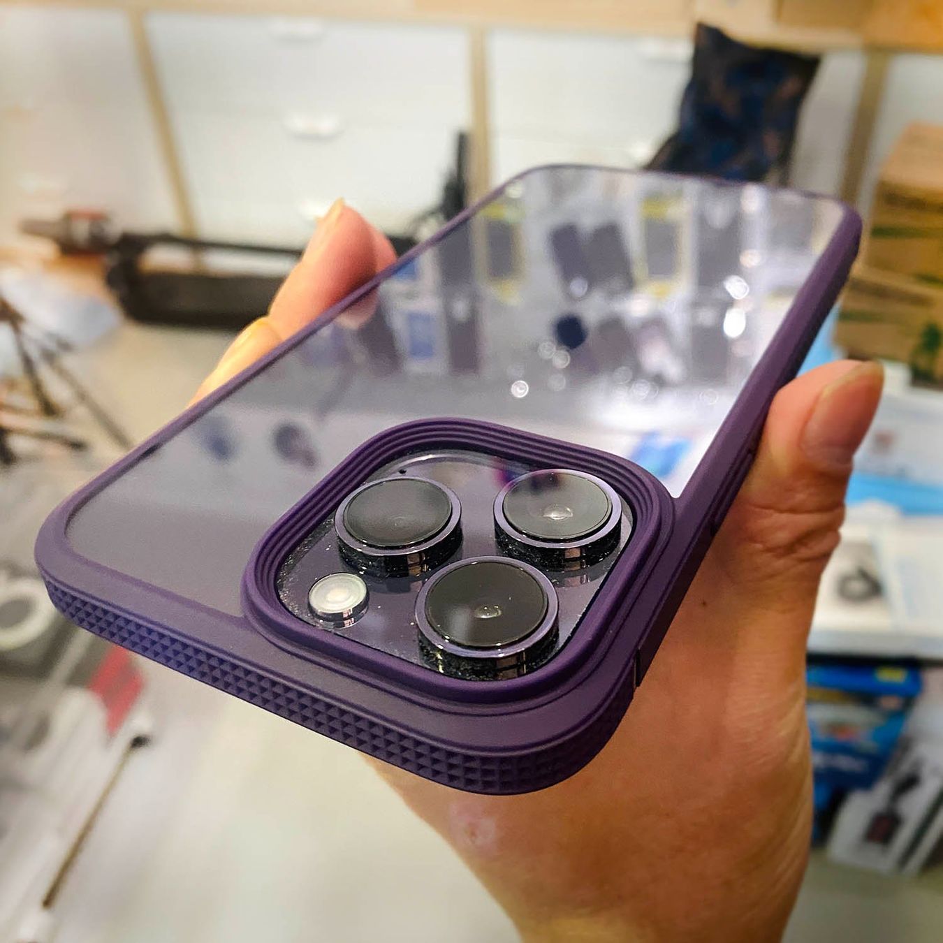 Cover & Protezioni schermo: iPhone 14 Pro - Coque IPAKY antichoc antiglissarde Violette – Nuovo e nell'imballaggio originale da Morges venduto da DigiAC 3