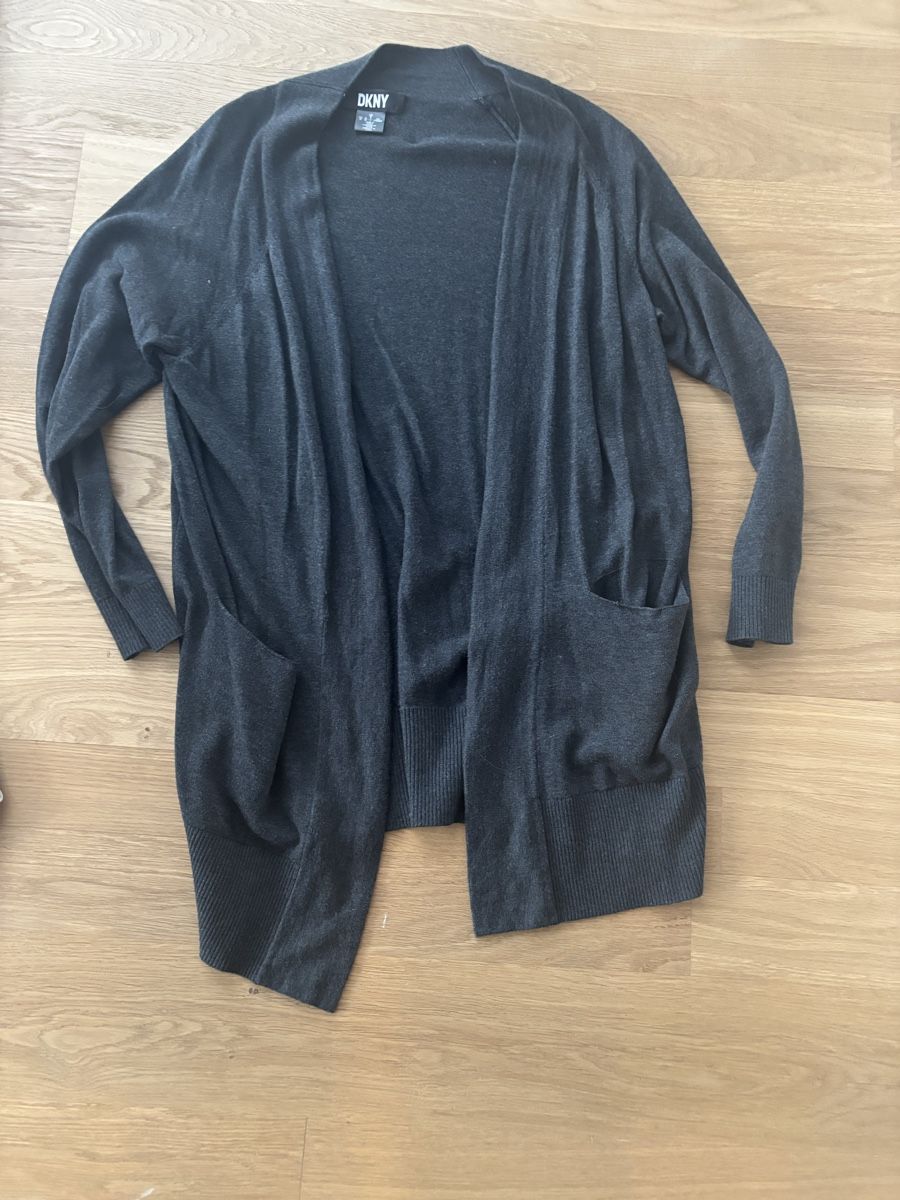 DKNY Giacche: Strickjacke DKNY Gr.M – Usato da Luzern venduto da sumsili 2