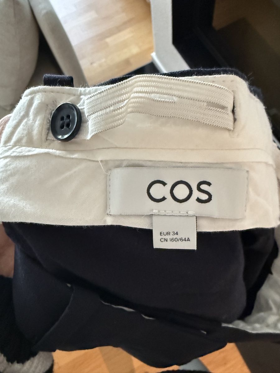 Cos Pantaloni: COS Navy Wool Pants - Size EUR 34 - New – Nuovo (secondo la descrizione) da Kilchberg venduto da anloufra 2