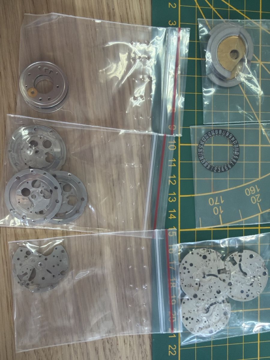 Eta Montres: Lot ETA 7750  – D'occasion à Colombier NE par har_g6bl