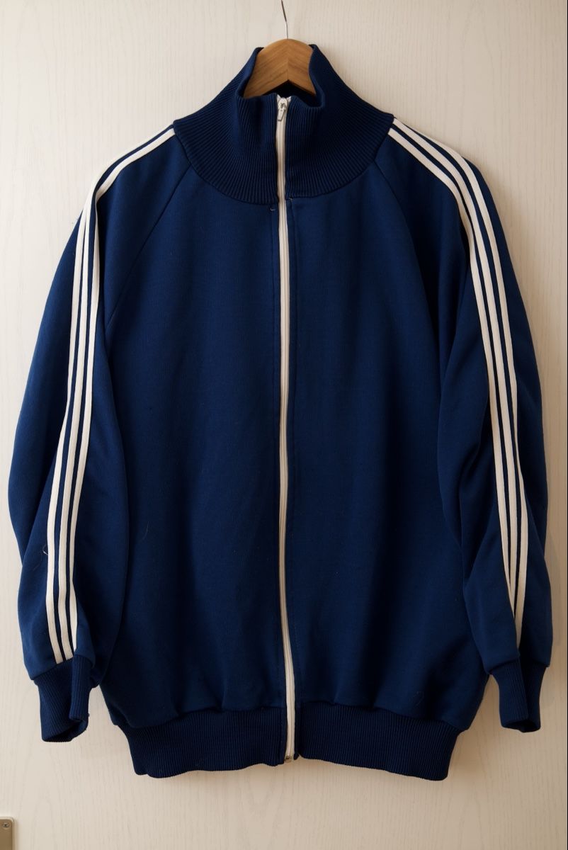 Adidas Jacken: Adidas Vintage Jacket Grösse M – Neu (gemäss Beschreibung) aus Fribourg von ani_qj7v