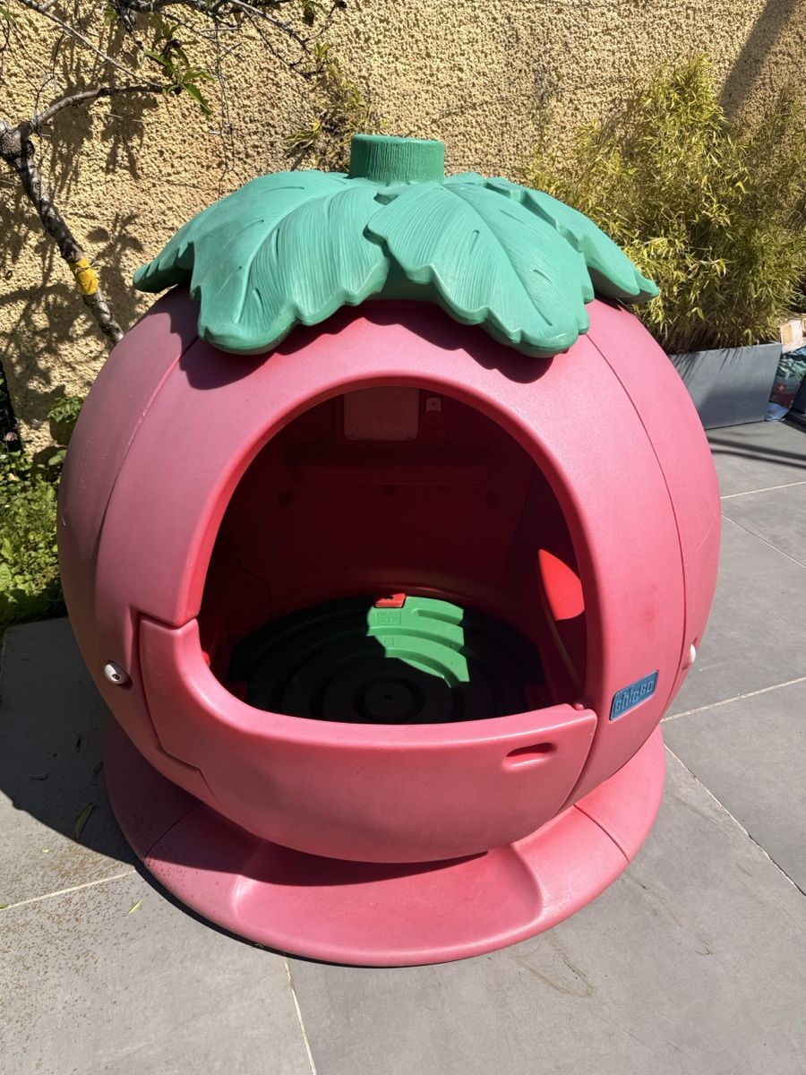 Chicco Casette per bambini: Chicco strawberry-shaped playhouse – Usato da Birmensdorf ZH venduto da IrynaR