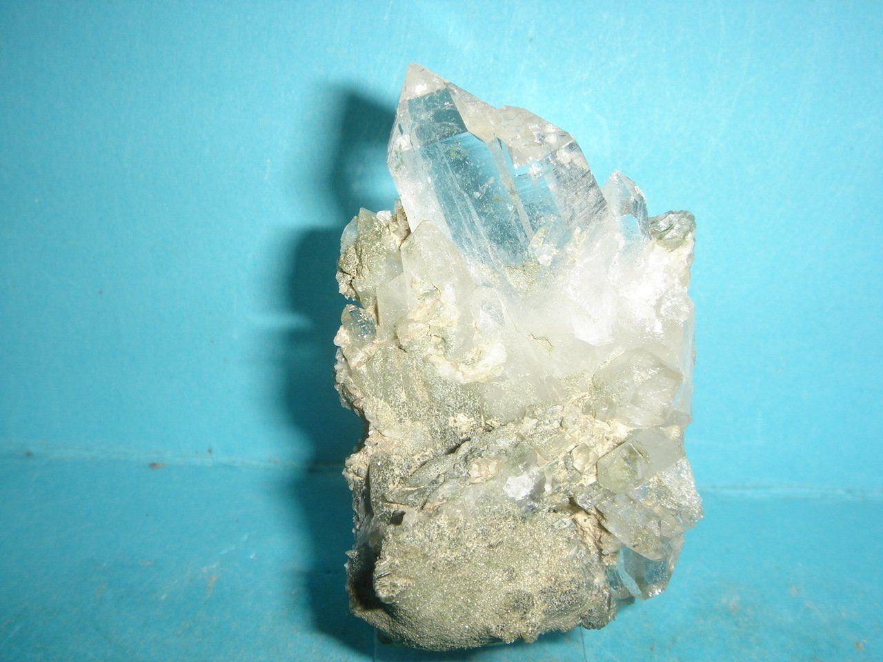 Minerali & Pietre curative: Bergkristall-Grüppli mit etwas Chlorit  Lötschental – Nuovo (secondo la descrizione) da Büren an der Aare venduto da Strahler0 3