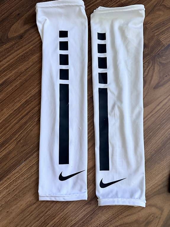 Sammelbilder & Trading cards: Armsleeves Basketball – Neu und originalverpackt aus Heimberg von melsarah 1