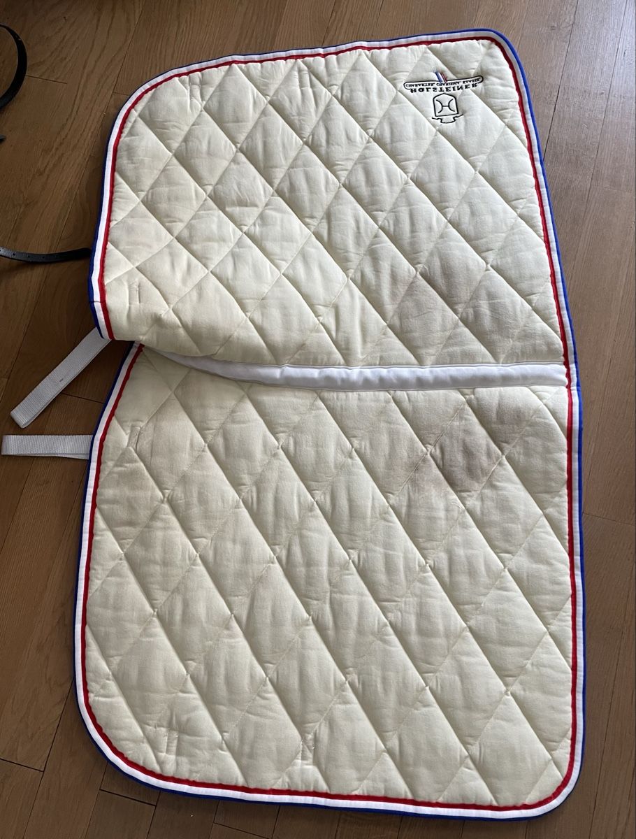 Decken: Holsteiner Dressurschabracke – Gebraucht aus Glis von taisiya078 2