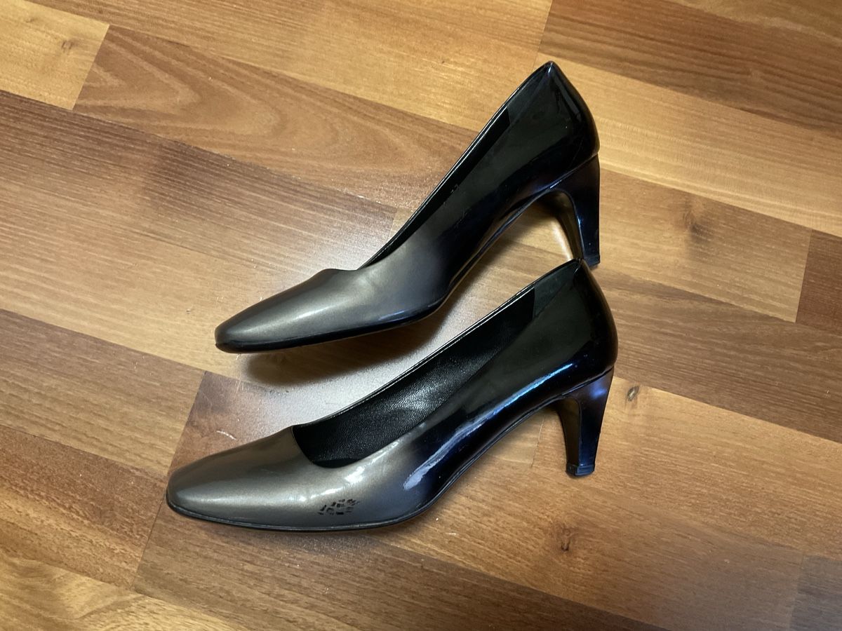 Prada Scarpe da donna: Prada Pumps ombré Vintage Y2K – Usato da Bern venduto da LoveVintageY2K 2