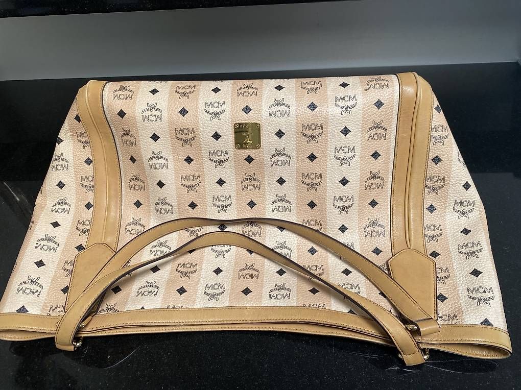 Taschen für Damen: MCM shopper – Gebraucht aus Worb von Khloe72 4