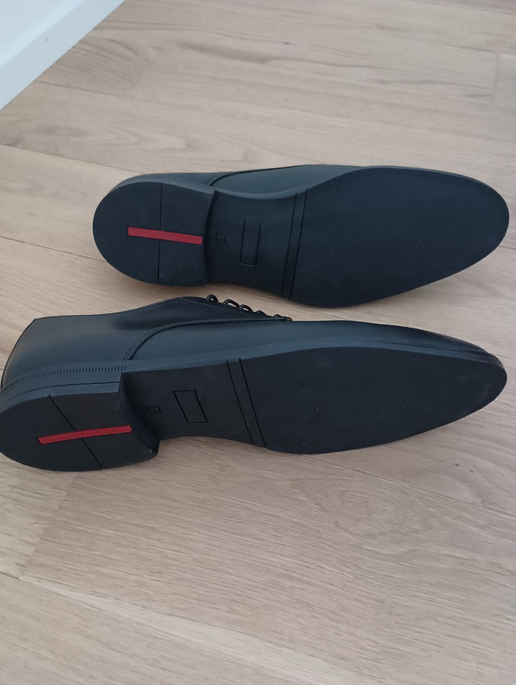 Scarpe da uomo: Klassische Herrenschuhe – Nuovo e nell'imballaggio originale da Zürich venduto da elo_8lfq 1