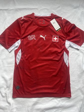 Puma Schweiz Fussball Trikot Kinder Grösse S neu mit Etikett
