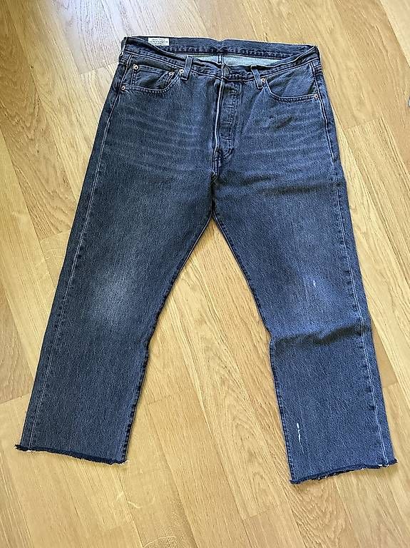 Levi's Jeans: Lévis 501 – Usato da Pully venduto da tarra26