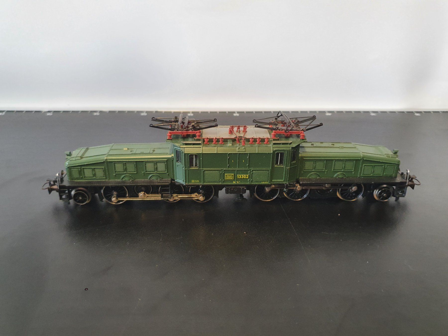 Märklin Modellini di ferrovie: MÄRKLIN: SBB KROKODIL GRÜN – Usato da Biglen venduto da taunus82