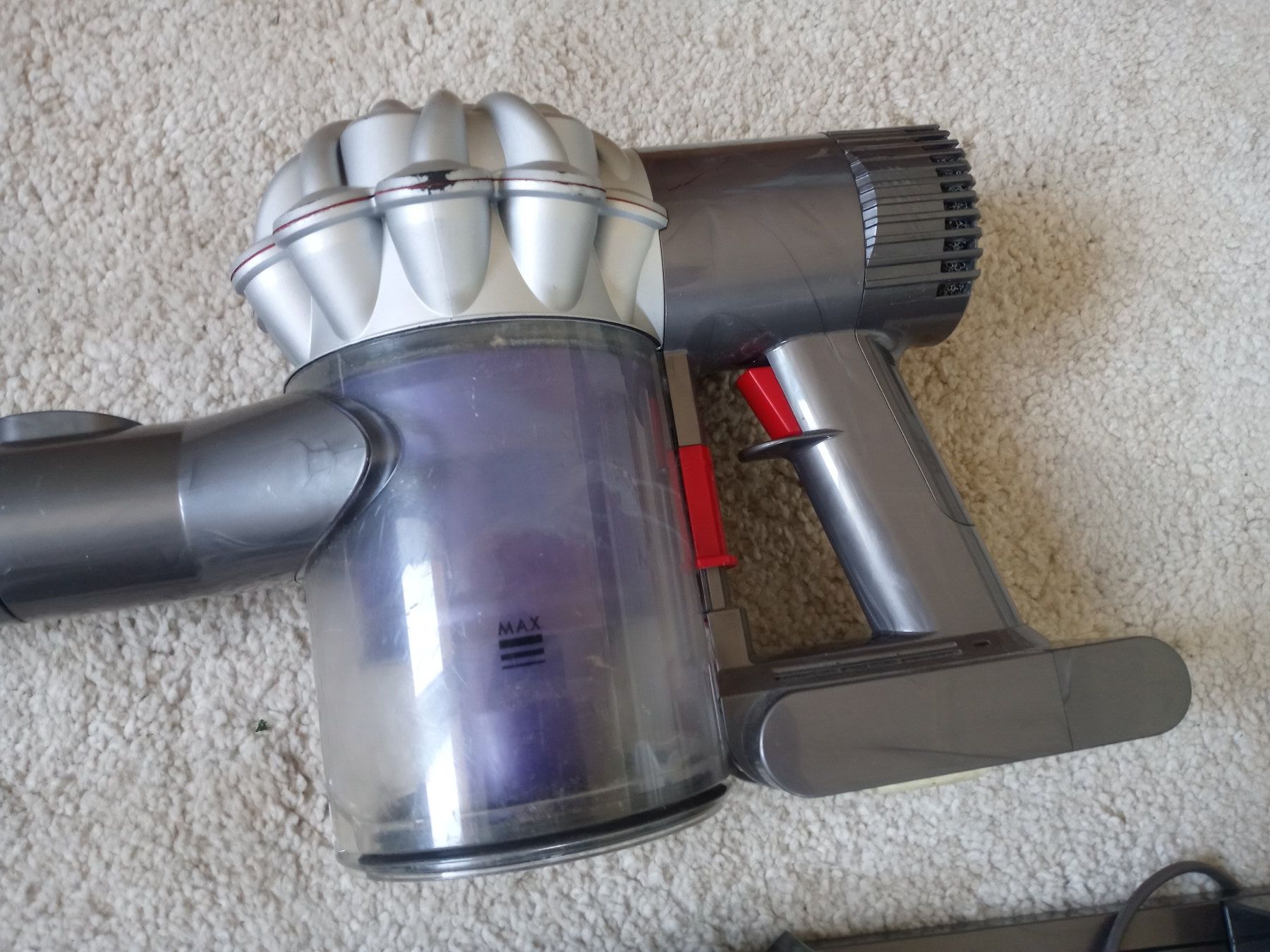 Dyson Aspirateurs & Accessoires: Handstaubsauger Dyson V6 – D'occasion à Prez-vers-Siviriez par Monija70 5