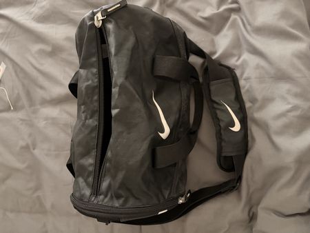 Sporttasche Nike klein schwarz guter Zustand