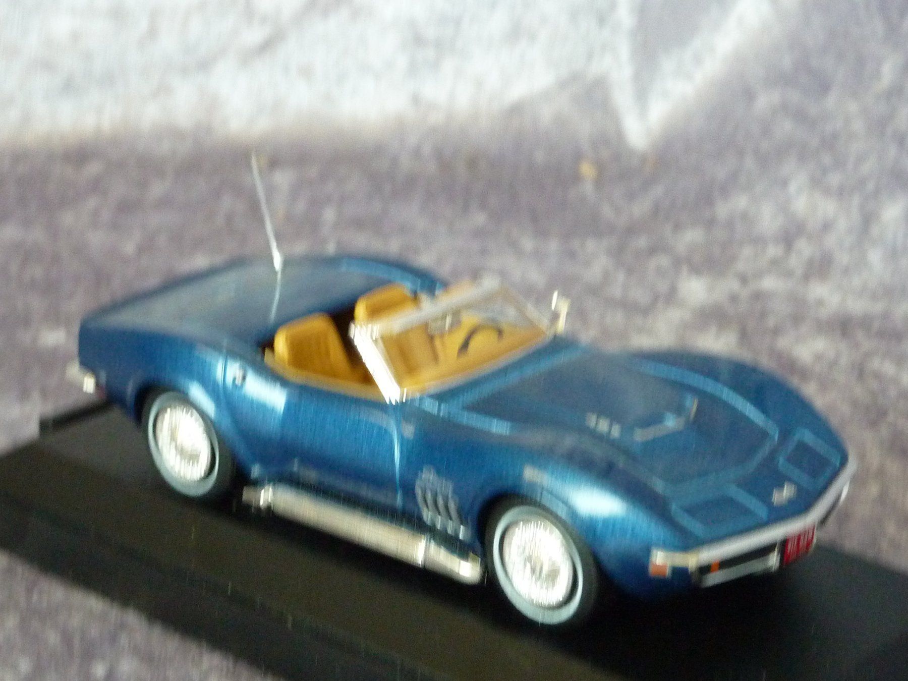 Chevrolet Modellini d'auto: Chevrolet Corvette Convertible 1969  1:43 – Nuovo (secondo la descrizione) da Dürrenäsch venduto da modellautos4you 4
