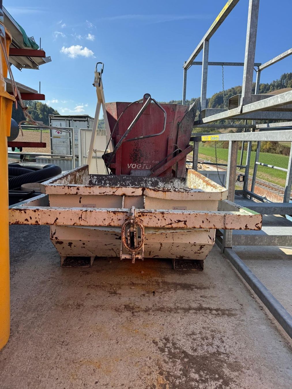 Baucontainer: Kippmulde / Aushubkübel – Gebraucht aus Zell LU von christian_0303