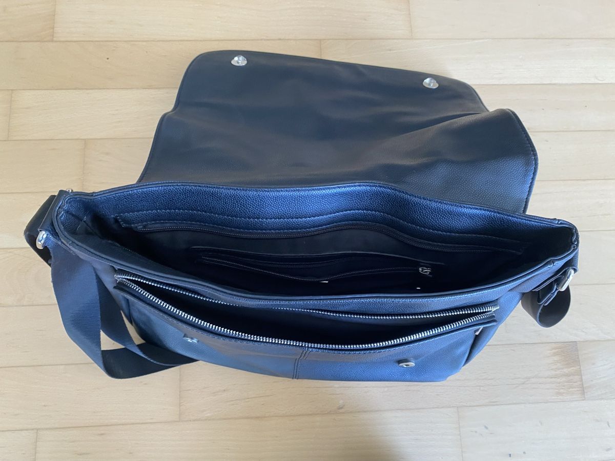 Borse: Briefcase / Briefträger / Umhängetasche – Usato da Buchrain venduto da Booster10 2