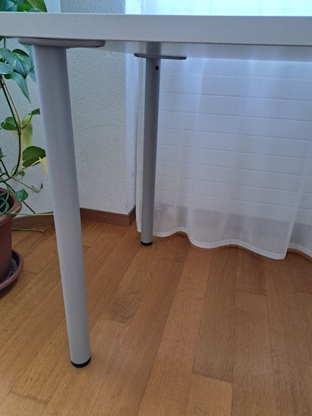 Bureaux: Schreibtisch ein- und ausklappbar zu Ecktisch mit Korpus – D'occasion à Baar par jdr_nb97 8