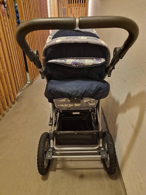 Carrozzine: Kinderwagen ALU SPACER mit Luftreifen – Usato da Hölstein venduto da dmi_my97