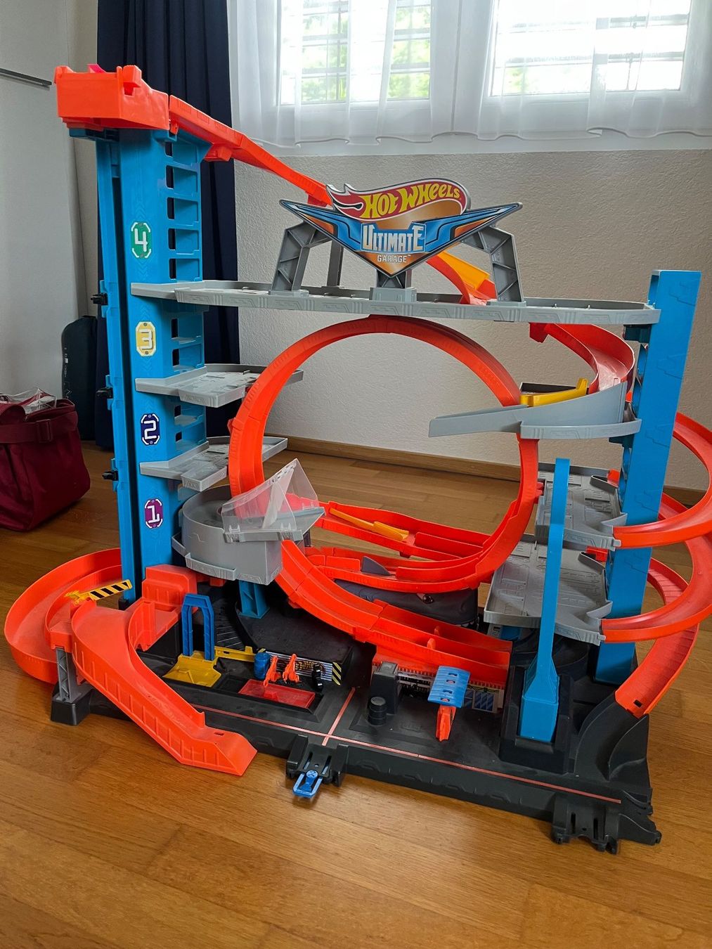 Hot Wheels Giocattoli: HotWheels Ultimate Parkgarage – Usato da Liestal venduto da cla_9shk