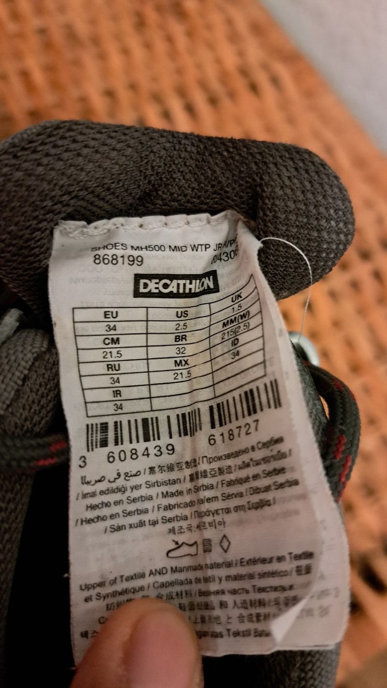 Decathlon Scarpe per ragazze: Chaussures de randonnée 34, chaussures de march – Usato da Meyrin venduto da Zahra011 5
