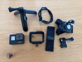 GoPro Hero 7 Black Actioncam mit viel Zubehör guter Zustand