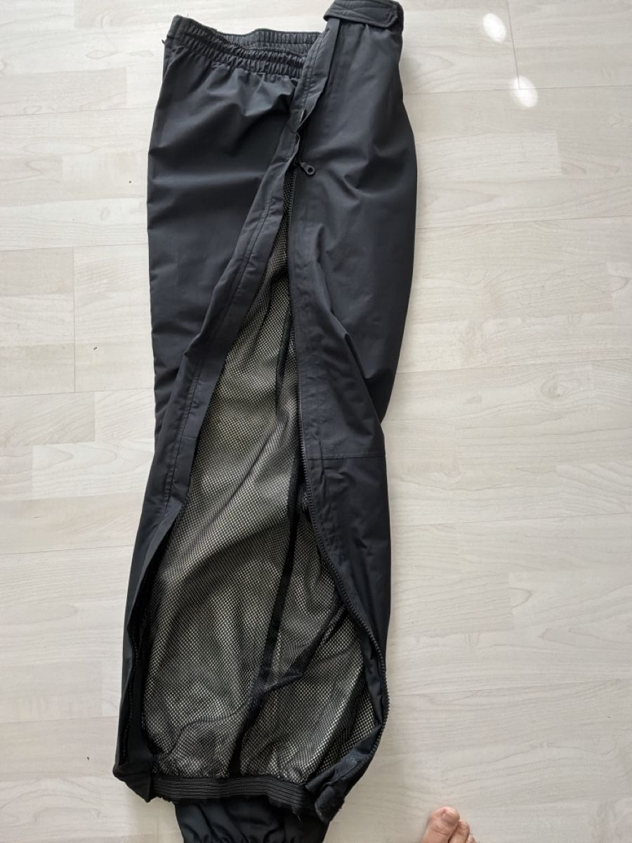 Salewa Hosen: Outdoor / Regenhose SALEWA, Gr. M – Gebraucht aus Bremgarten AG von Belana0 2