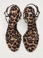 Sandales neuves léopard Zara