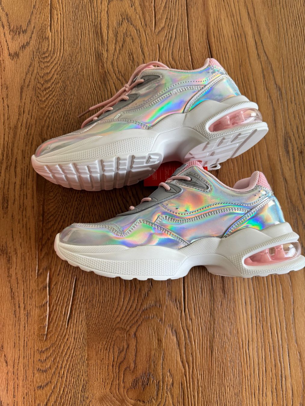 Scarpe da donna: Chaussure holographique taille 37 neuve – Nuovo e nell'imballaggio originale da Lausanne venduto da kol_zct9 2