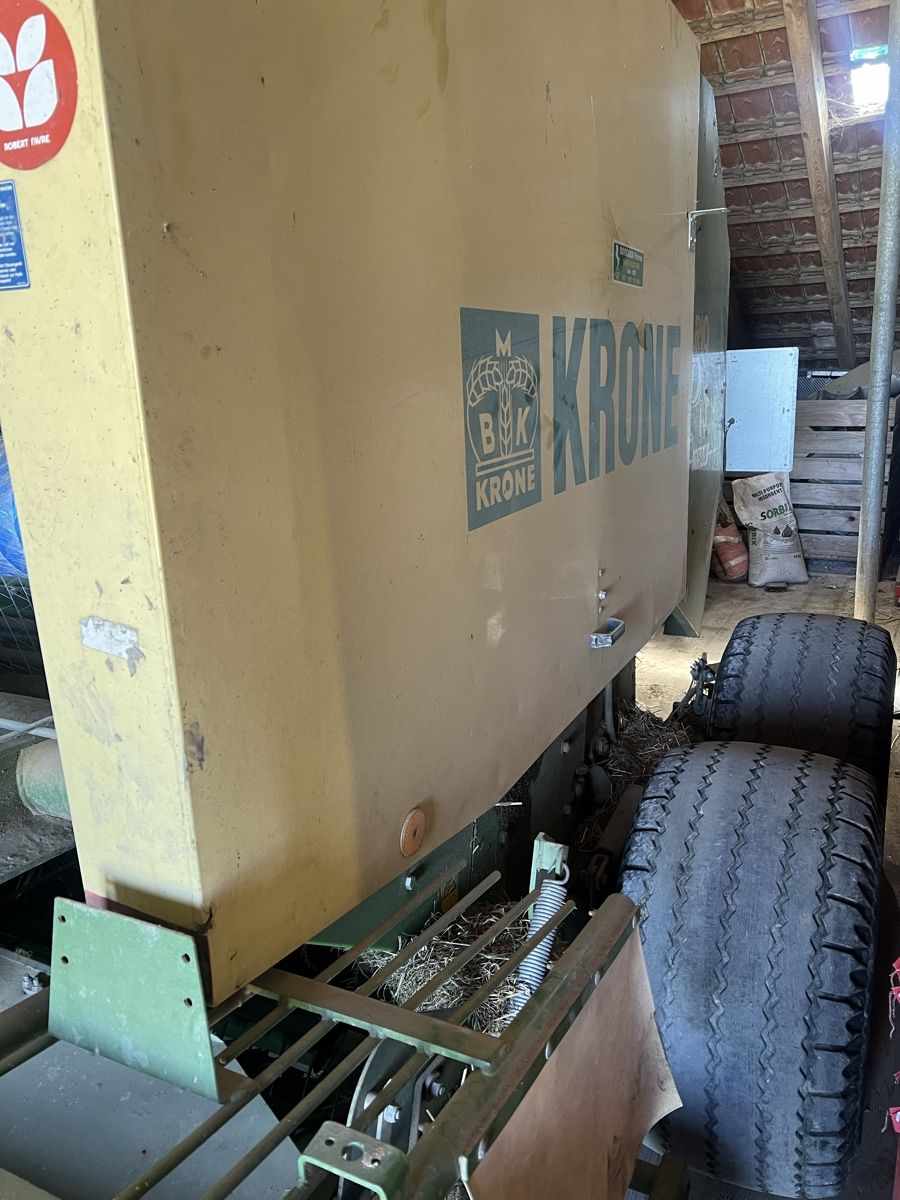 Krone Tutte le macchine: Rundballenpresse Krone  – Usato da gümmenen venduto da kani010 1