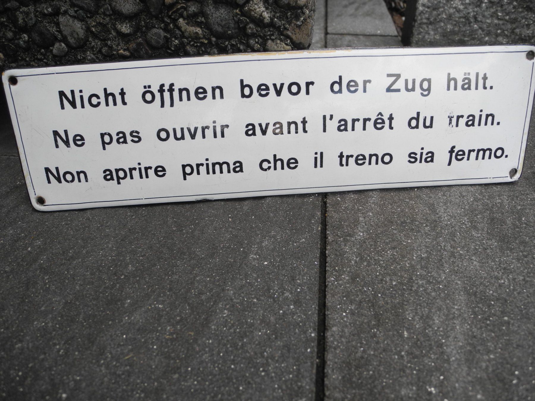 Insegne: ORIGINAL BAHNSCHILD – Usato da Reinach AG venduto da Huckleberrysix 1