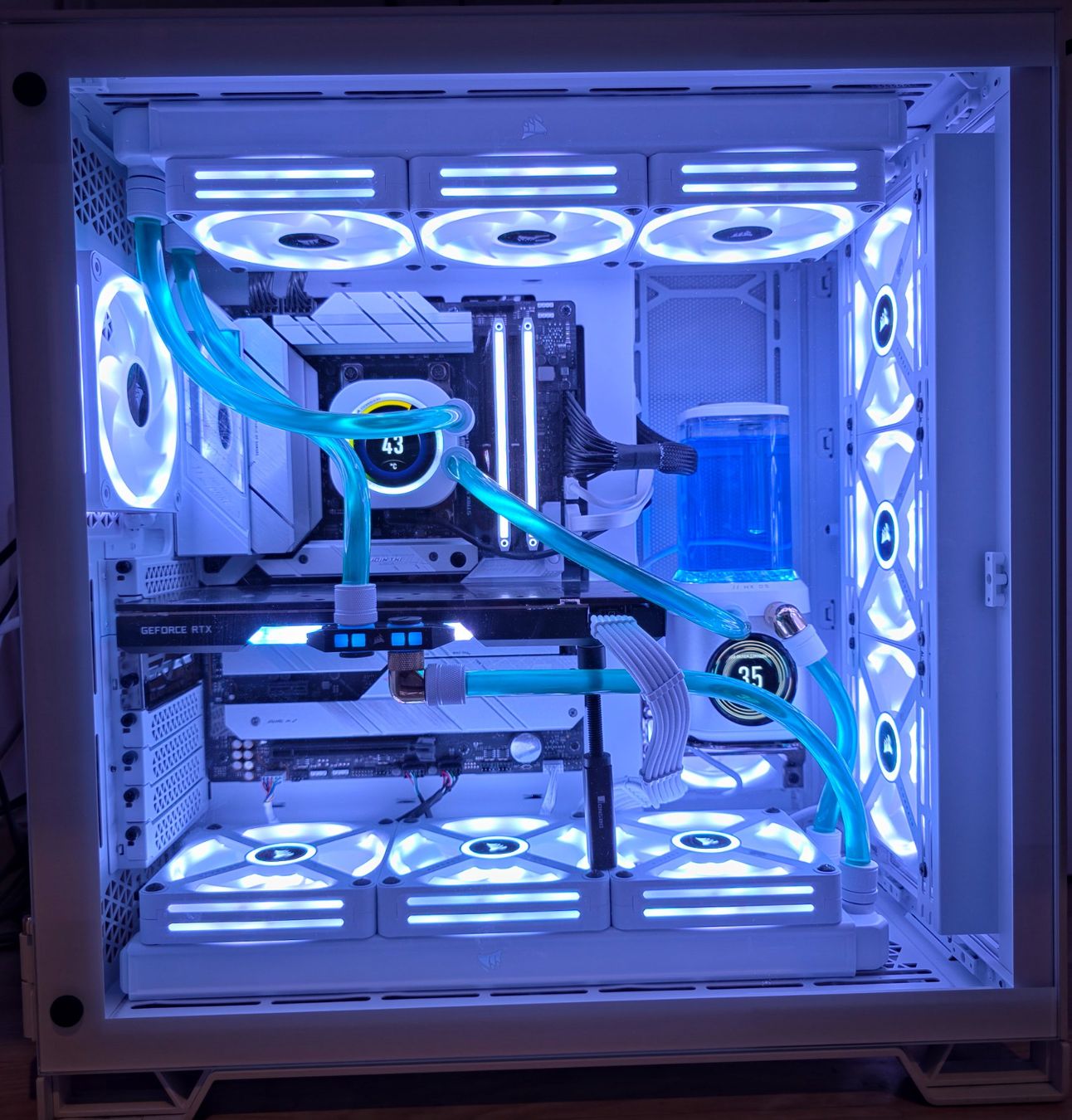 PC: Austausch/PC RTX 4090, 64GB Corsair Titanium – Usato da Schüpfen venduto da DMaSS