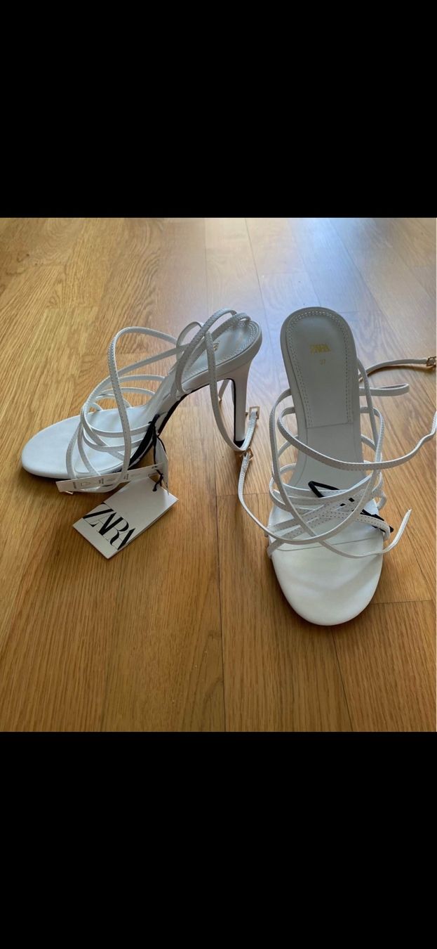 Zara Scarpe da donna: Leder Zara Sandale Gr 37 – Nuovo (secondo la descrizione) da Unterengstringen venduto da Cuz_5555