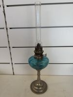Lampe à pétrole bleue ancienne abat-jour en verre