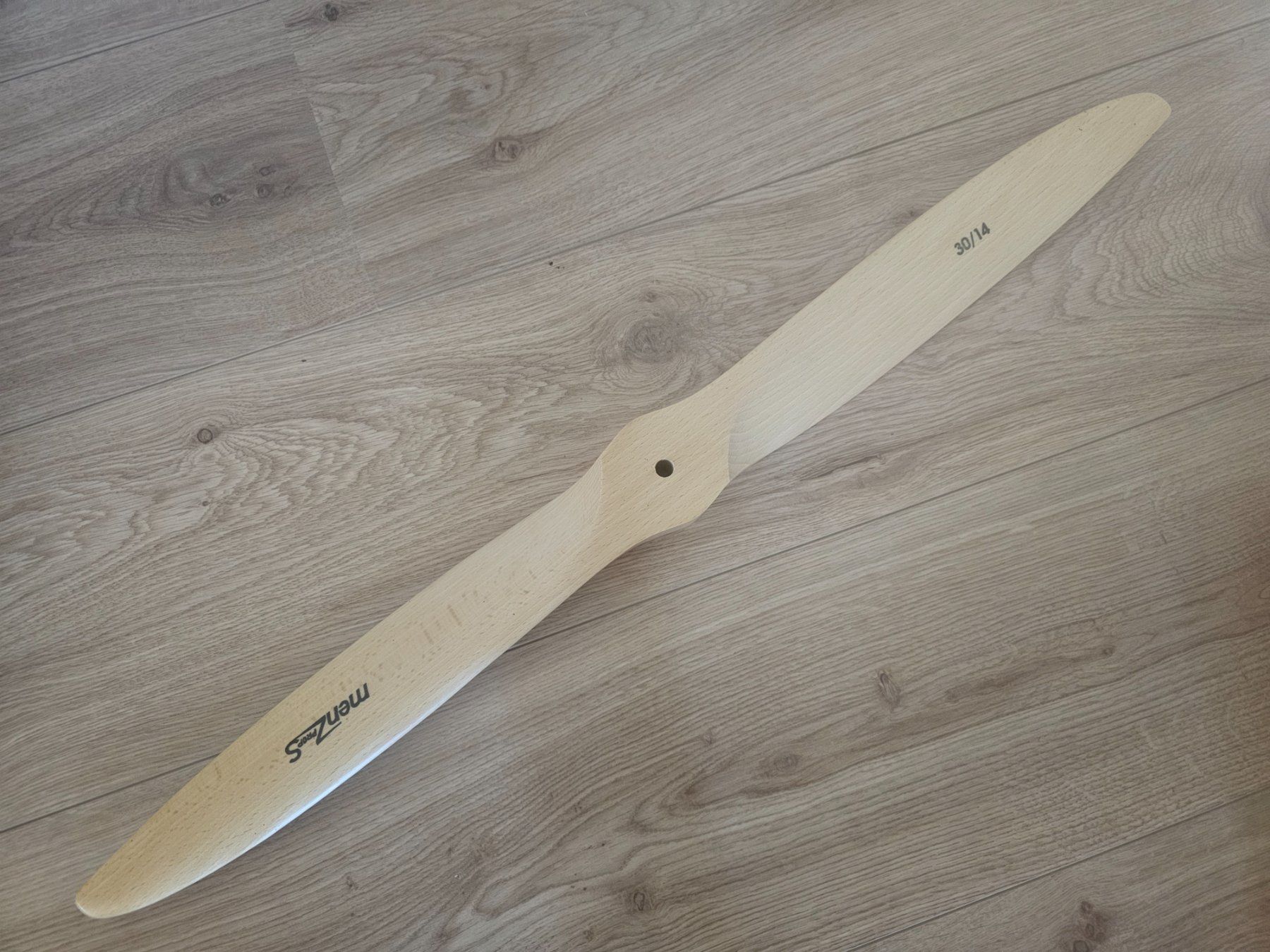 Modellismo RC: Helice 30/14 bois Menz – Nuovo (secondo la descrizione) da Yvonand venduto da Li_poch