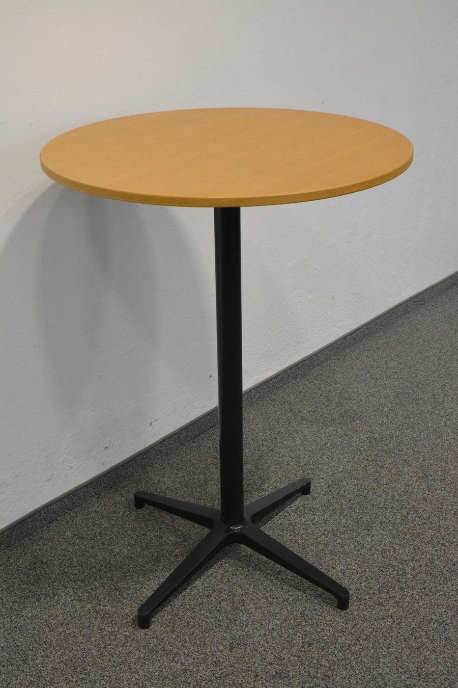 Vitra Tavoli: Vitra Bistro Table Stehtisch – Usato da Schönenwerd venduto da mcofficeshop 1