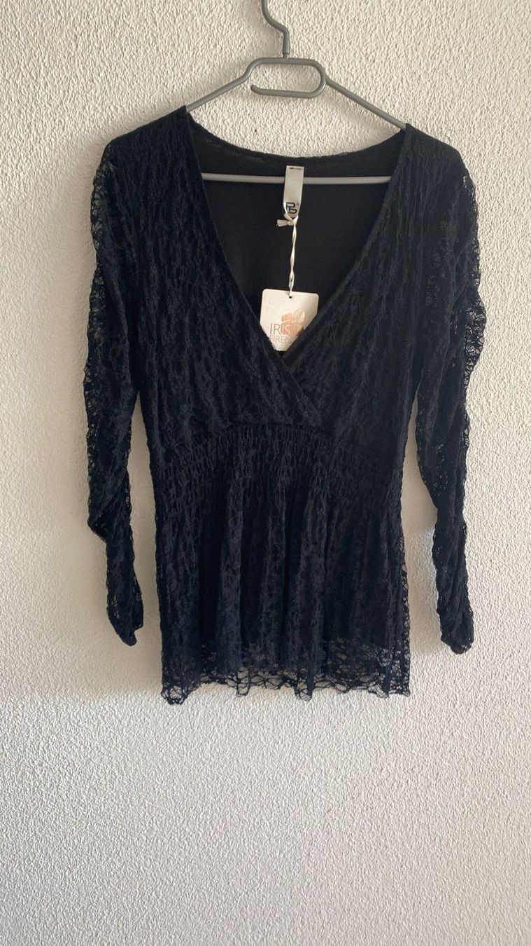 Top: Oberteil im Spitzenlook, Grösse ca M – Usato da Dagmersellen venduto da sheli17 4