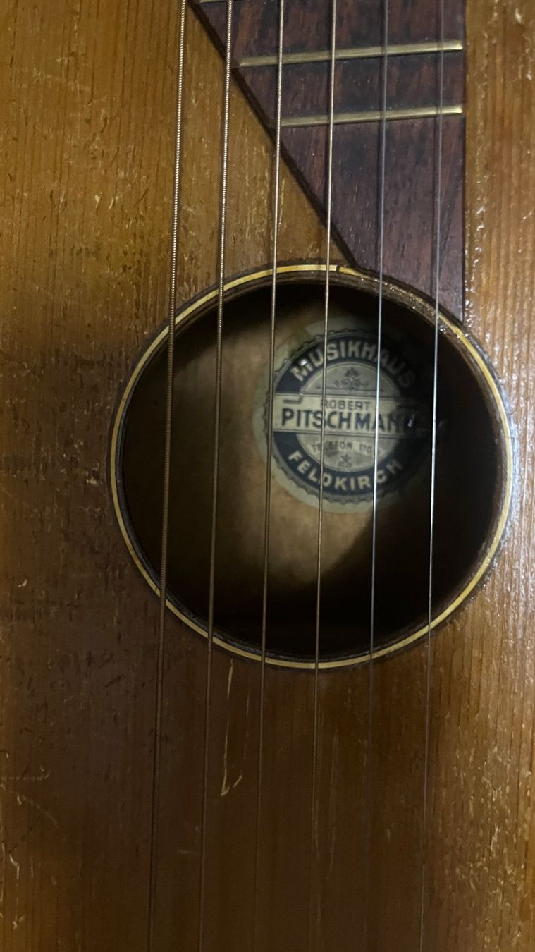 Instruments de musique: Antike Parlor-Gitarre 1920's – D'occasion à Boudry par Cedryc74 2