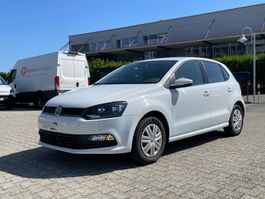 VW Polo 1.0 MPI 08.2014 KM 86 000 Unfall hinten und Hagel