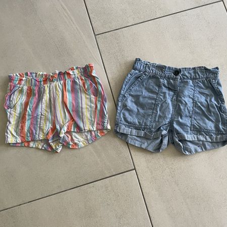 Kurze Hosen 122/128 