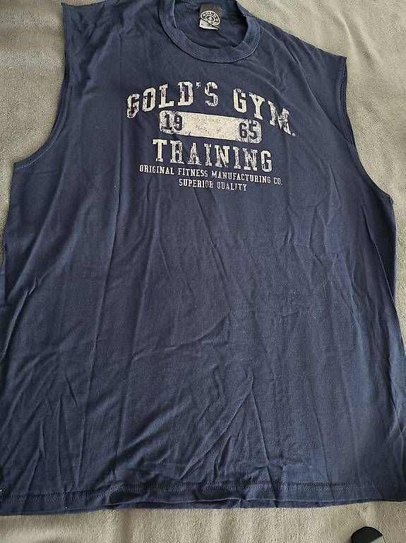 T-shirt: GOLDS GYM DUNKELBLAU XL  – Usato da Reitnau venduto da cuorematto01 1
