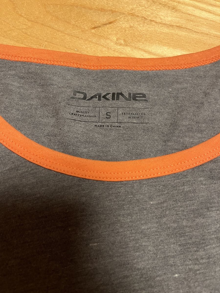 Dakine T-shirt: DAKINE Shirt Gr. S – Nuovo (secondo la descrizione) da Betschwanden venduto da _janinee_ 1